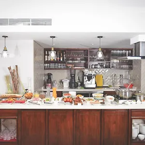 4* Отель Maison De Camille Boutique