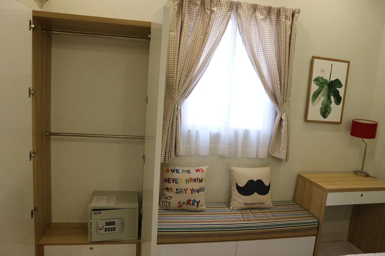 Long Hostel Ho Chi Minh City 0*,  Vietnam